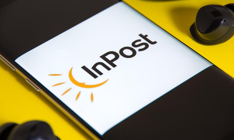 InPost a Żabka ukončují spolupráci.  Už žádné vyzvedávání balíků v obchodních řetězcích
