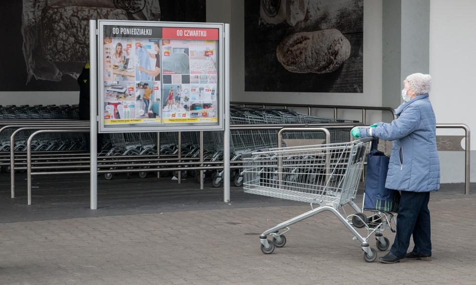 Raport GUS: w Polsce obniżył się odsetek ubóstwa. Polepszyła sytuacja dzieci