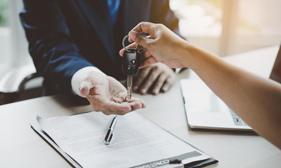 Kredyt balonowy a leasing. Jak opłaca się sfinansować zakup samochodu?