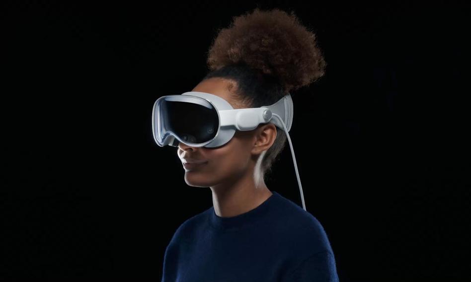 Apple pokazał &quot;przestrzenny komputer&quot; AR i VR. Podano cenę i datę sprzedaży