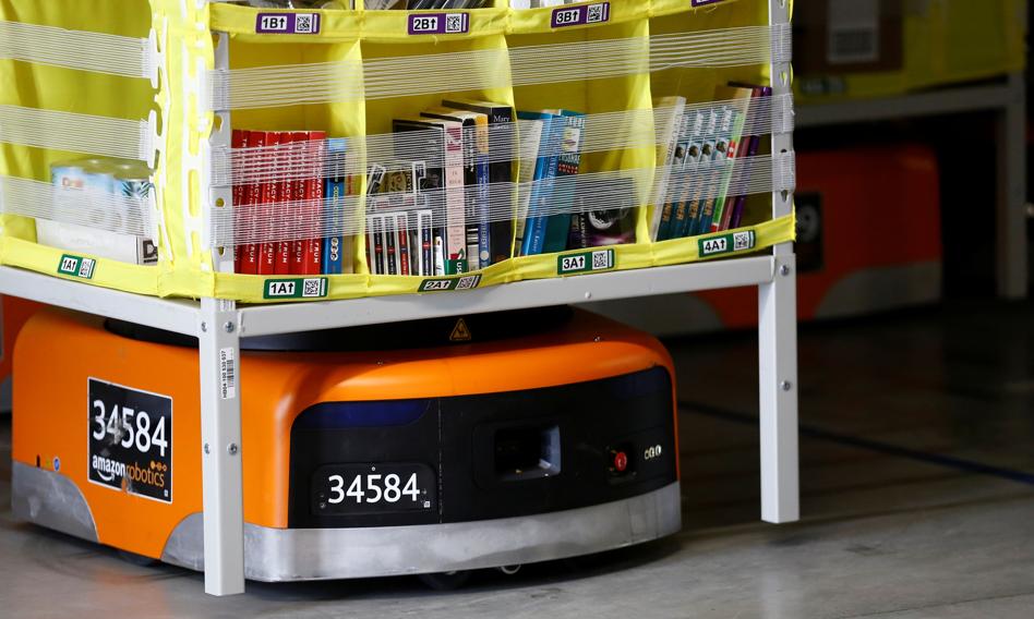 Setki tysięcy robotów przyspiesza dostawy w Amazonie, czy ludzie są wciąż potrzebni?
