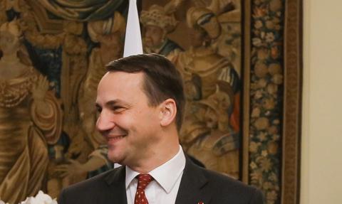 Sikorski: UE była zbyt powściągliwa