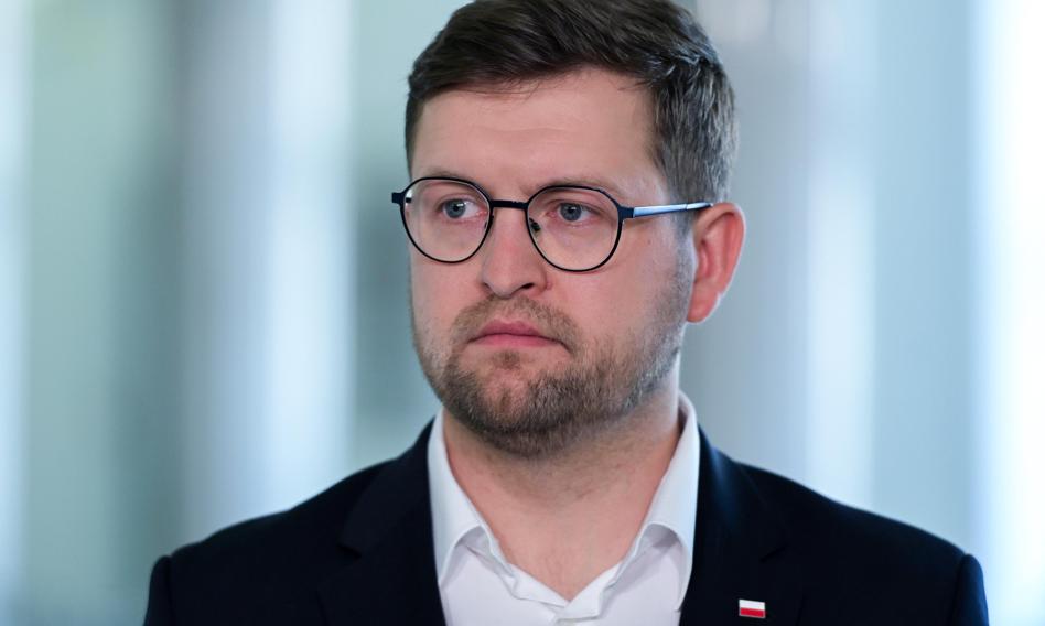 Posłowie PiS zaznaczają, że ich projekt wsparcia powodzian był pierwszy