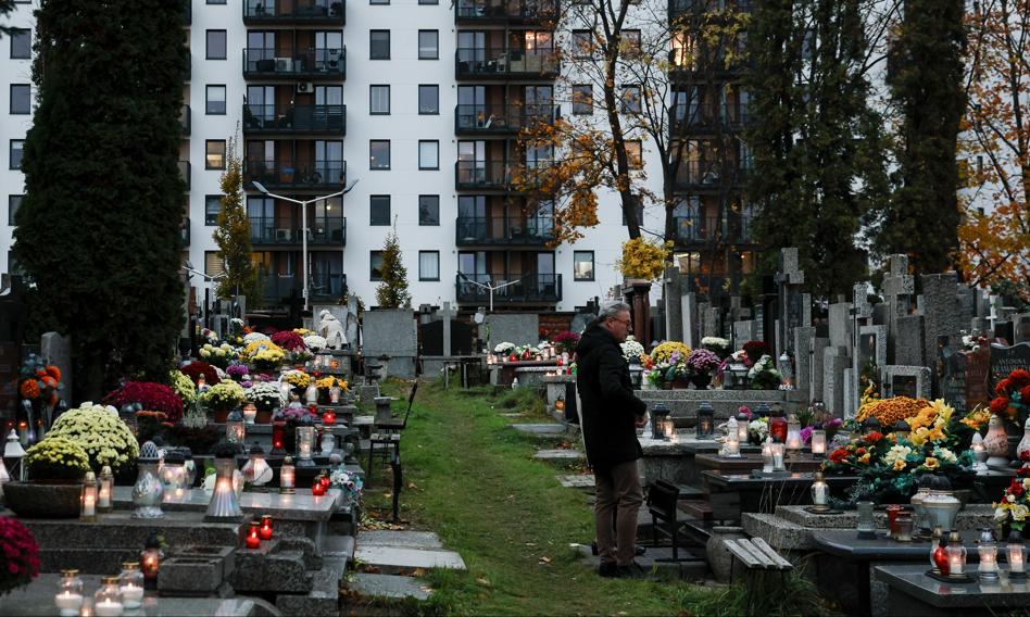 Ceny grobów straszą, choć cmentarna inflacja spuściła z tonu