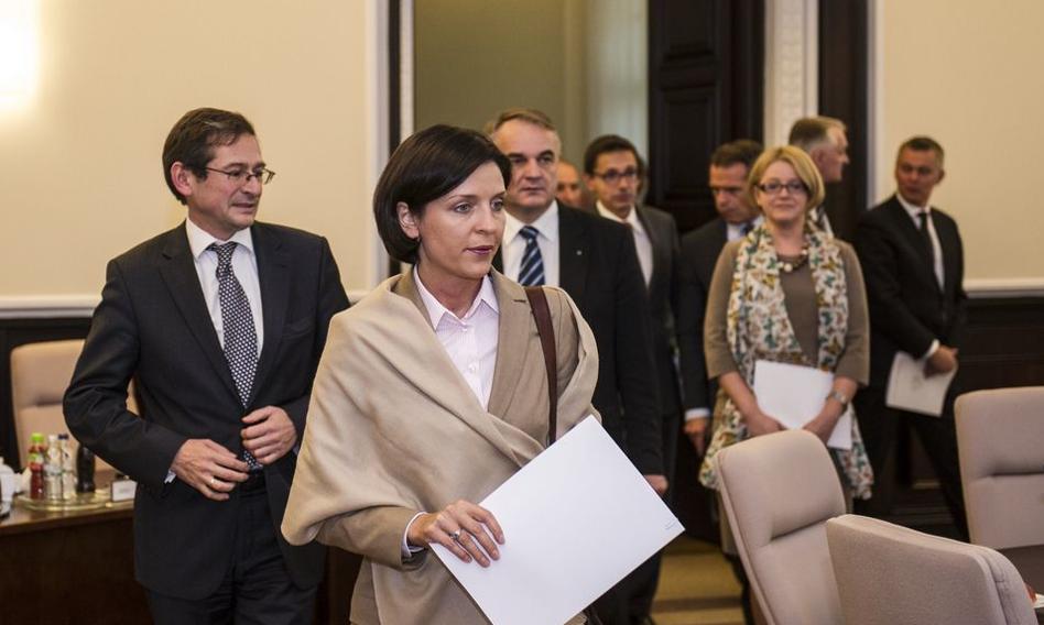 W śledztwie dot. byłej minister sportu dwie osoby usłyszały z prokuraturze zarzuty