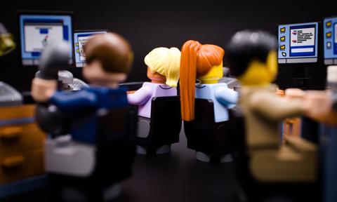 Ponad 150 aplikacji, by dostać pierwszą pracę. Tym kandydatom trudno o etat