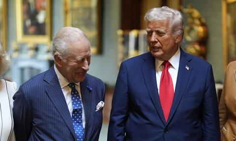 Wizyta państwowa Karola III w USA. Brytyjska dyplomacja liczy na przełamanie lodów