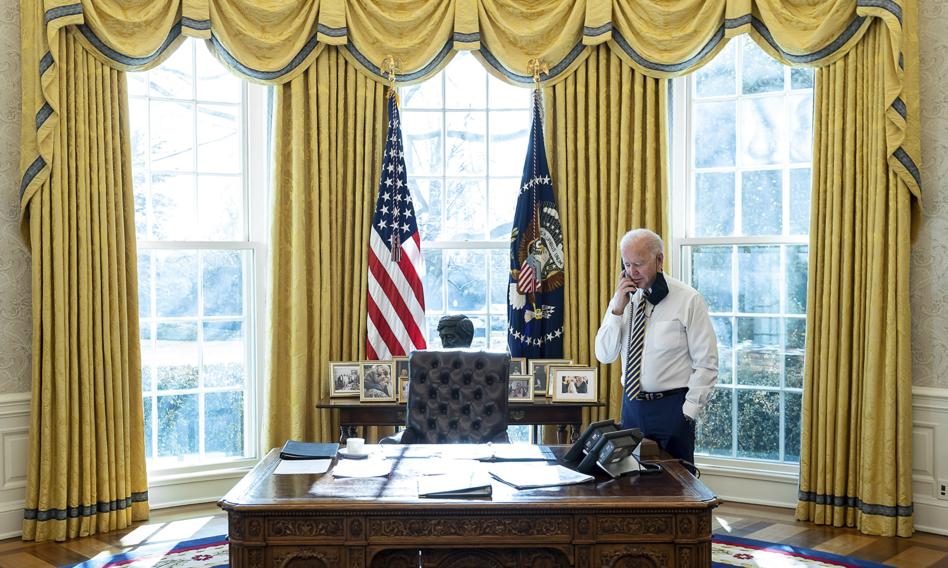 Prezydent Biden rozmawiał telefonicznie z prezydentem Chin