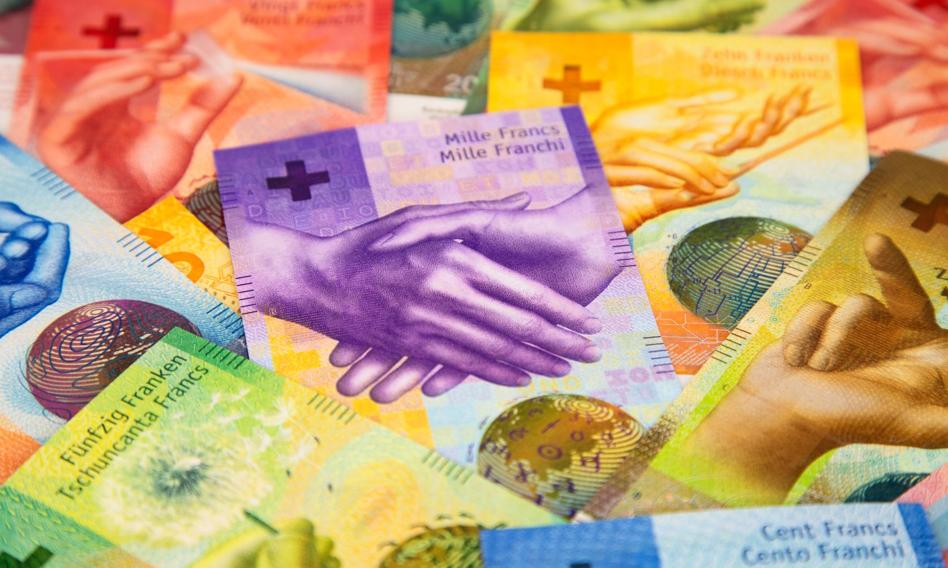 Kurs euro poniżej 4,60 zł. Frank wciąż bardzo mocny