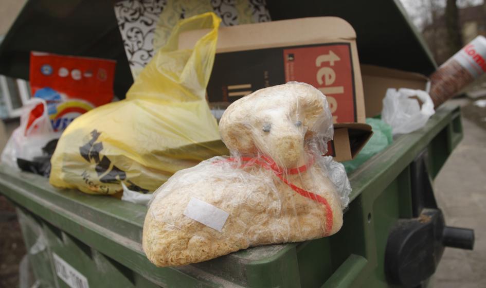 151 kilogramów co sekundę. Trwożące dane o marnowaniu żywności w Polsce
