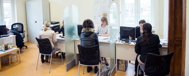 W bankach nadal ubywa pracowników - na koniec marca było ich 167,9 tys.