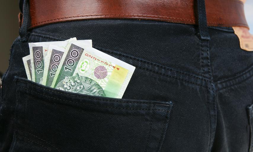 Visset - pożyczki gotówkowe online. Zalety pożyczek przez Internet