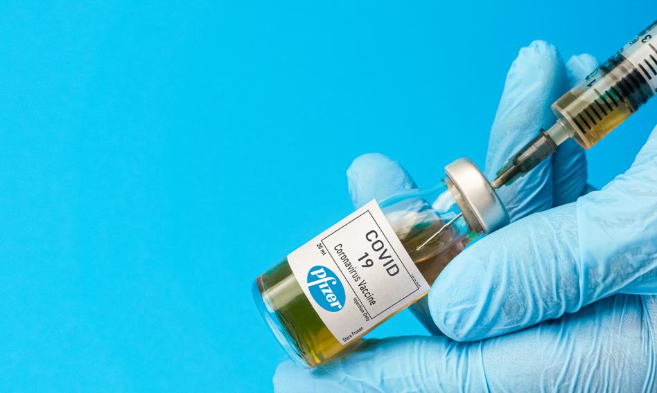 Niemcy: w wyniku błędu ośmiu osobom podano pięciokrotną dawkę szczepionki na koronawirusa