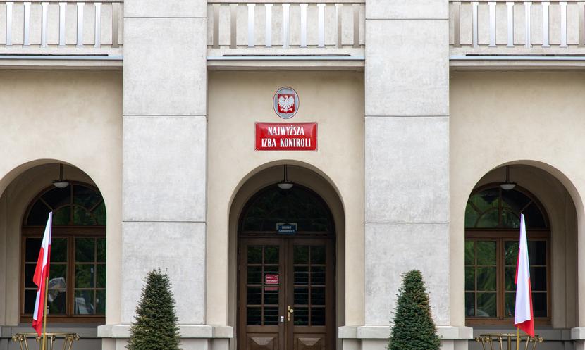 Zdublowane cele i podwójne wydatki. NIK negatywnie o Instytucie Dziedzictwa Solidarności