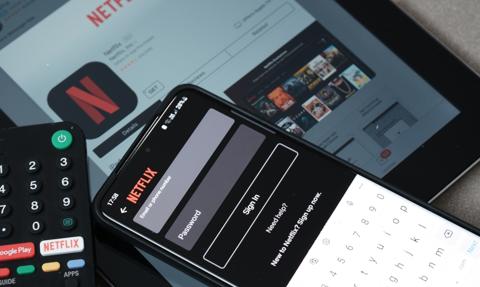 Sieć Wi-Fi będzie clue. Netflix zablokuje współdzielenie konta
