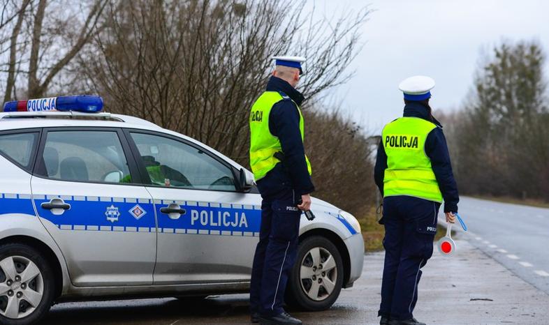Policja skontroluje kierowców na A1