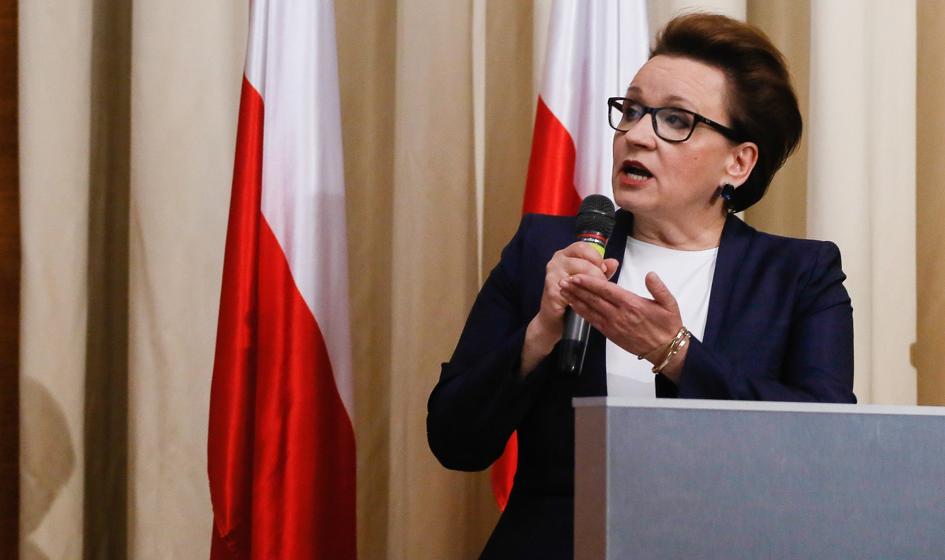 Komisja negatywnie o wniosku o wotum nieufności dla minister edukacji