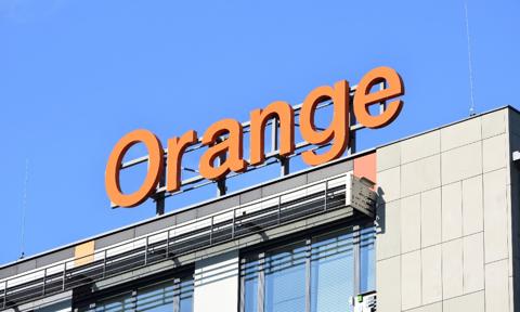 Orange prognozuje '24 niski jednocyfrowy wzrost EBITDAaL i przychodów