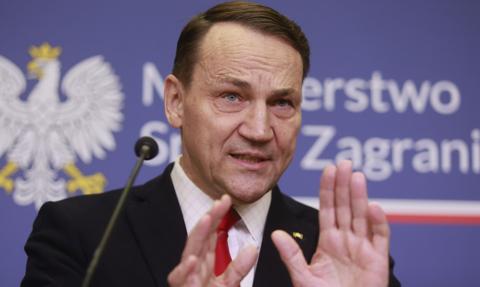 Rakietowe zagrożenie nad Turcją. Sikorski i Fidan o skutkach wojny z Iranem