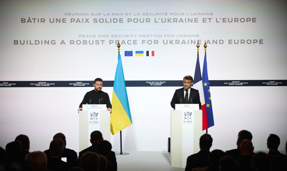 Macron i Zełenski: Rosja pokazuje, że wciąż chce wojny