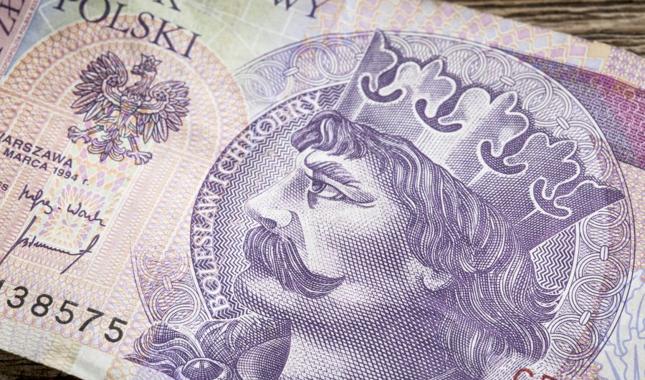 Nastolatek płacił fałszywymi banknotami 20-złotowymi w sklepach w Szczecinie - zdjęcie ilustracyjne