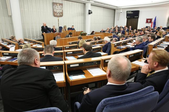Senat za ustawą rozszerzającą kompetencje BFG i KNF
