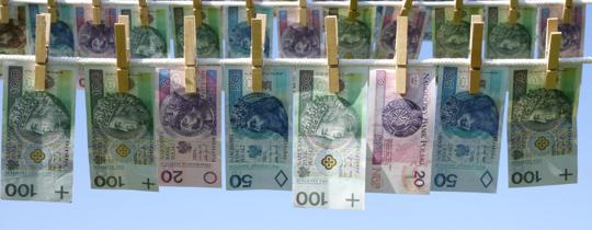 mastercard drobnoustroje na pieniądzach