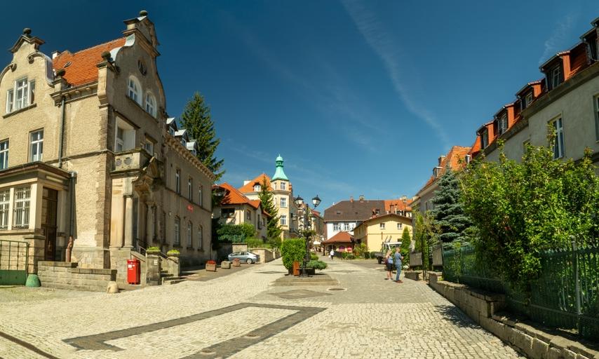 Dolny Śląsk podnosi się po powodzi. Część ośrodków turystyczych apeluje o przyjazdy