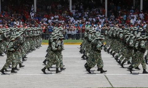 Wenezuelska partyzantka kontra armia USA? Wojsko przygotowuje się do walki
