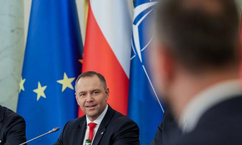 "Mity i niechęć do UE". Kosiniak-Kamysz broni programu SAFE przed krytyką Nawrockiego