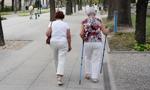 Świat podnosi wiek emerytalny - Polska obniża