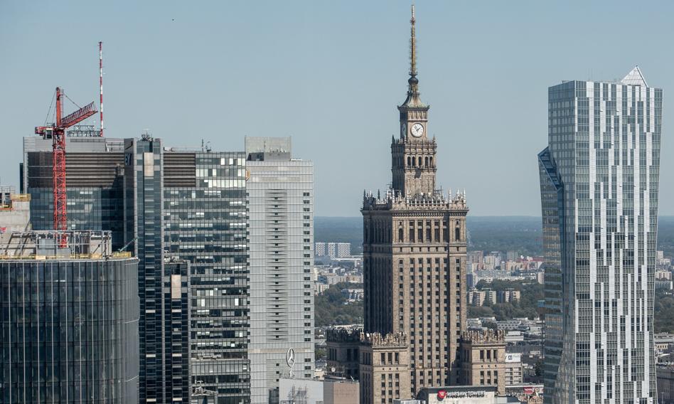 PKiN nie zostanie &quot;zasłonięty&quot;. Wokół pałacu kultury nie powstaną wieżowce