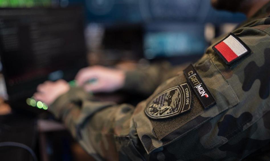 Drony, schrony i cyberbezpieczeństwo. Polska zabezpiecza miliardy z KPO na cele obronne
