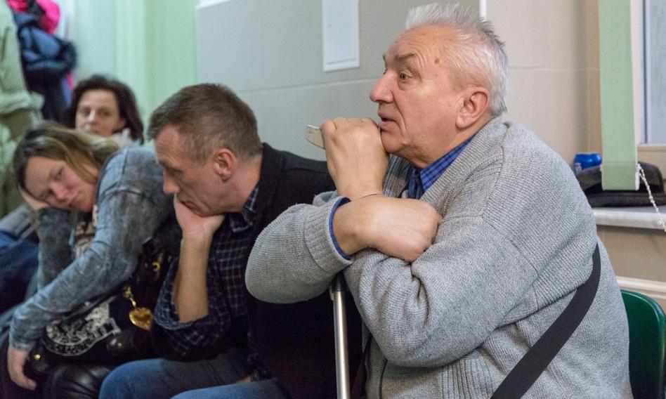 Połowa Polaków chce zrezygnować z NFZ. Służba publiczna traci zaufanie