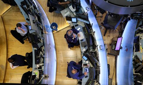 Na Wall Street przewaga spadków, ale Dow ma nowy rekord
