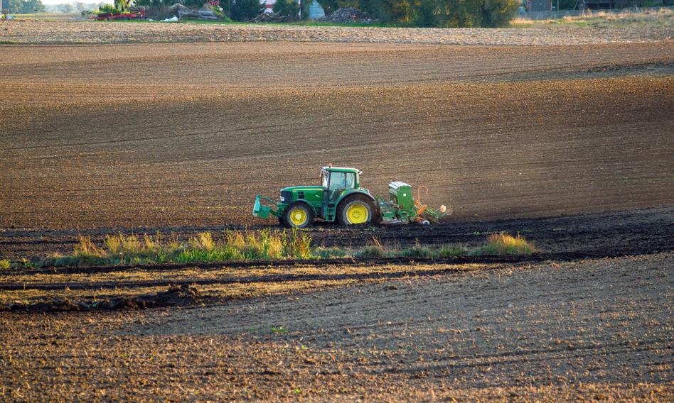 Ceny gruntów wciąż galopują, choć pojawiły się spadki. Na jakie mieszkanie wystarczy ojcowizna?