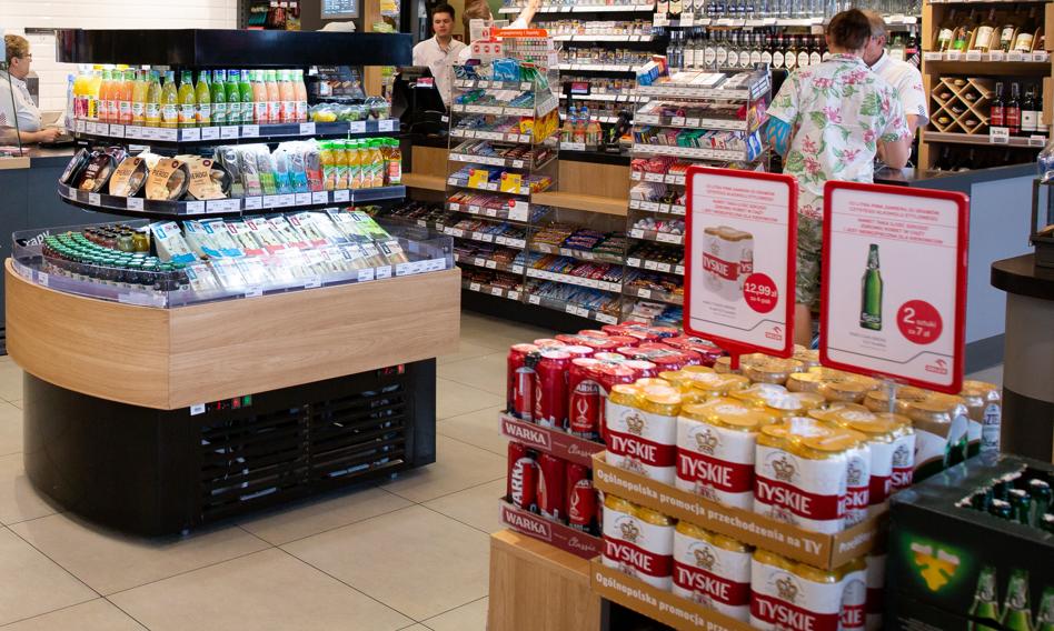 Koniec z alkoholem na stacjach benzynowych? Resort zdrowia podał termin