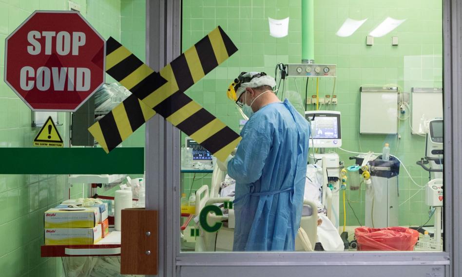 "Lancet": 11 proc. hospitalizowanych z powodu COVID-19 nie wróciło do pracy po dwóch latach od zachorowania