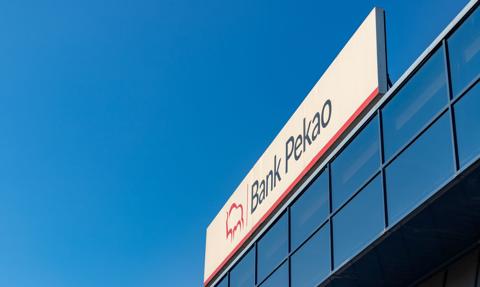 Klientom zakręci się w głowie. Bank Pekao zmienia opłaty