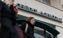 Bez karty i smartfona nie ma dostępu do własnych pieniędzy. Żaden przepis tego nie zauważa