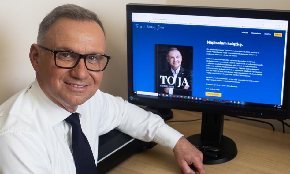 Andrzej Duda przekazał Karolowi Nawrockiemu osobisty prezent. "To jest dzieło"