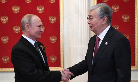 Ekspert dla PAP: Kazachstan odwróci na jakiś czas uwagę Kremla od Ukrainy