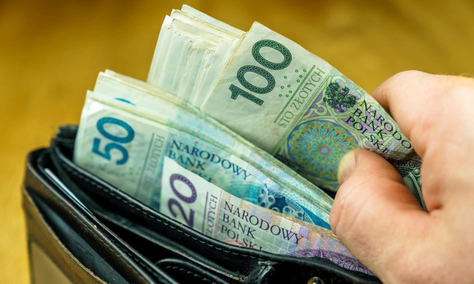 Gdzie warto trzymać 20 lub 50 tys. zł? Te banki płacą najwięcej