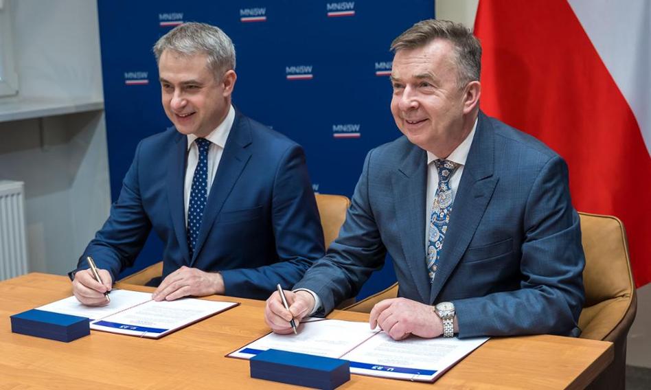 Minister cyfryzacji i minister nauki podpisali Quantum Pact
