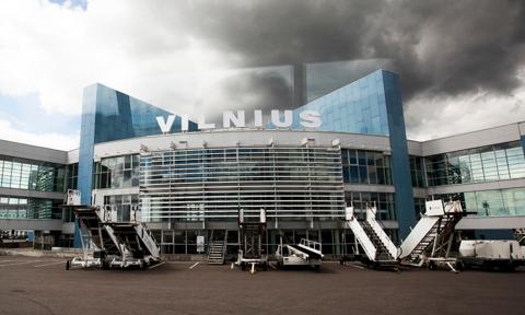 "Atak hybrydowy" balonami. Lotnisko w Wilnie znów zamknięte, Litwa prosi UE o pomoc