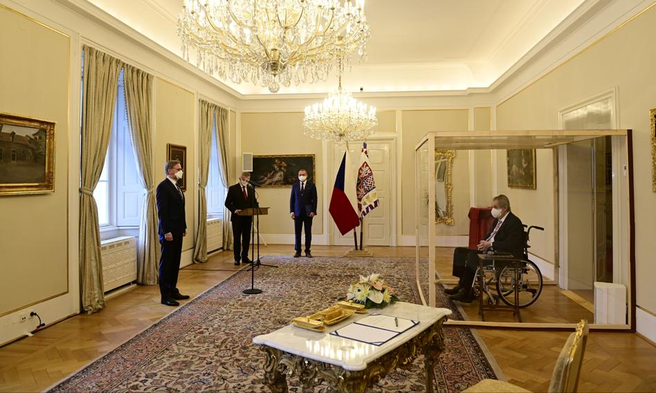 Petr Fiala mianowany na premiera Czech. Nietypowe okoliczności zaprzysiężenia
