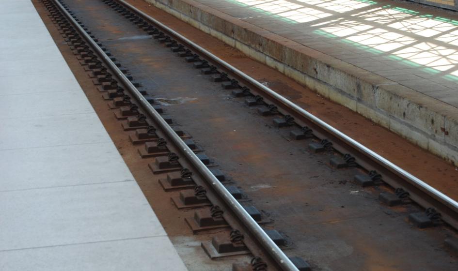Pociąg z wagonami amerykańskiej armii okradziony w Polsce. "Nie wiedzieli, co kradną"