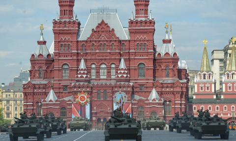 Wojna na wyniszczenie pochłania miliardy. Tak Putin drenuje rosyjską gospodarkę