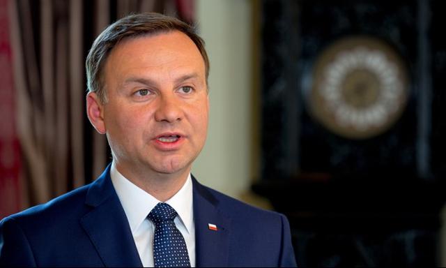 Prezydent elekt wystąpił o przedłużenie urlopu na UJ. Zgodę dostał