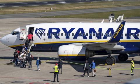Tanie latanie się kończy. Na wakacje Ryanair szykuje podwyżki